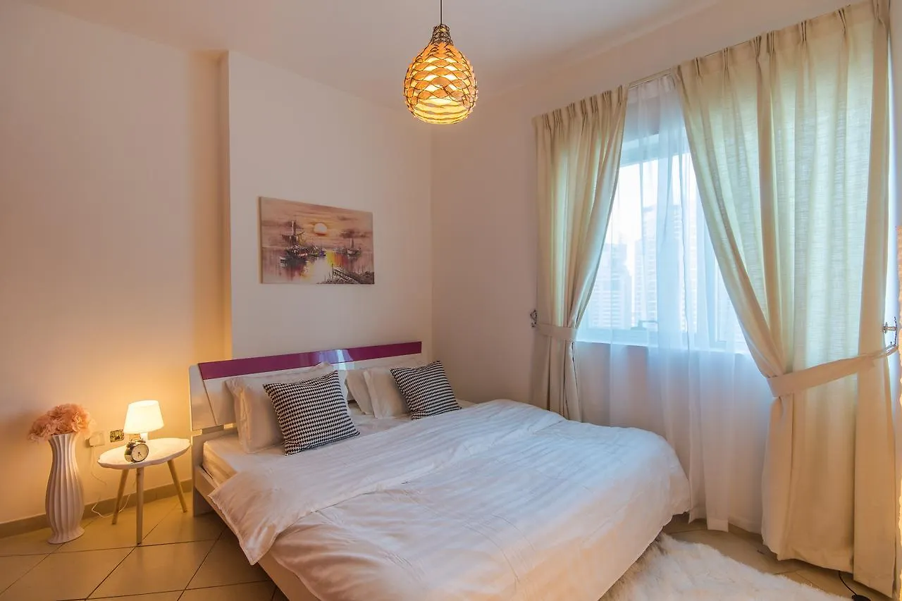 Two-Bedroom Apartment - Marina Diamond 6 Dubai